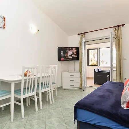 Apartment Zlata 2222 *