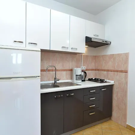 Apartment Zlata 2222 *