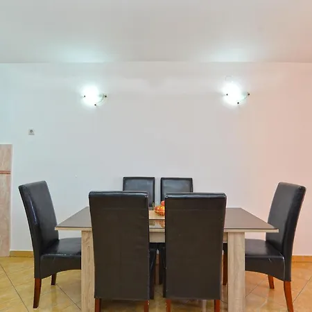 Apartment Zlata 2222 Pula